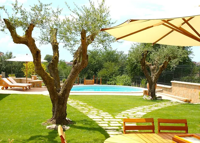 La Valle Dei Casali Boutique לינה וארוחת בוקר 4*